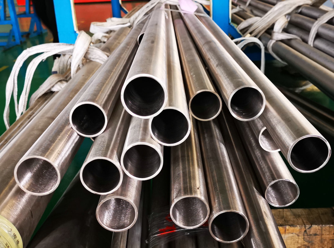 600-Nickel-Alloy-Tube-UNS-N06600-WNR-2.4816-ASTM-B163-UNS-N06600-Inconel-600-Tubing-Inconel-600-Seamless-ASTM-B444-UNS-N06600-Pipe.jpg